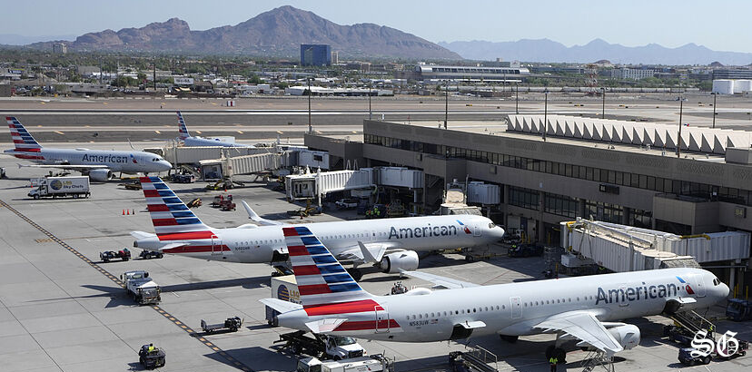 American Airlines Faces Christmas Eve Disruption Due to Technical Glitch