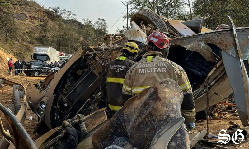 Over 30 Killed in Fiery Bus and Truck Crash in Brazil