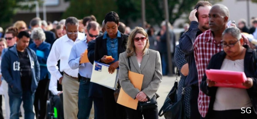 U.S. Unemployment Claims Hit 11-Month Low, Signaling Stability Amid Slowing Hiring