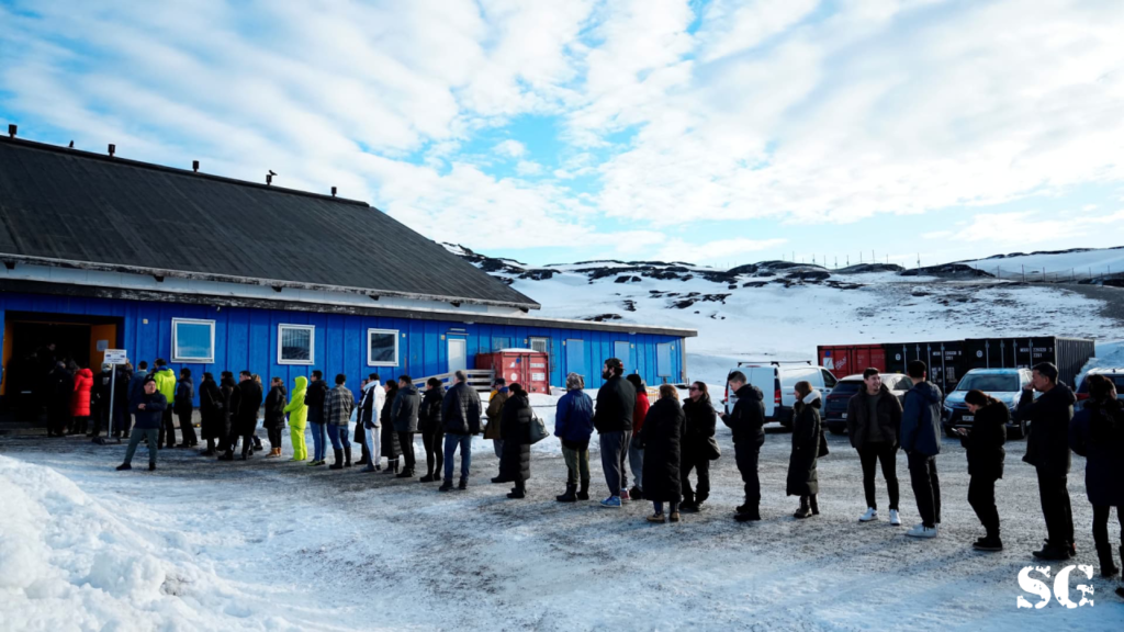 Greenland Votes in Pivotal Election Amid Independence Debate