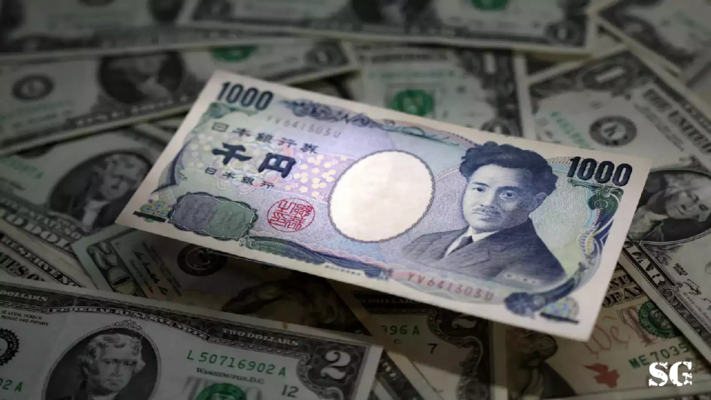 Yen Fluctuates as BOJ Holds Rates Steady 1 Yen Fluctuates as BOJ Holds Rates Steady